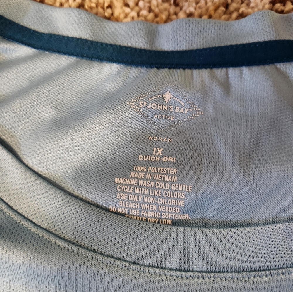 Light Blue Active Top - Picture 3 of 3